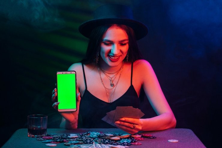 Tabel pembayaran mesin arcade menampilkan nilai setiap simbol dan kombinasi pemenang Tampilan detail mesin arcade dengan tabel pembayaran dan simbol khusus